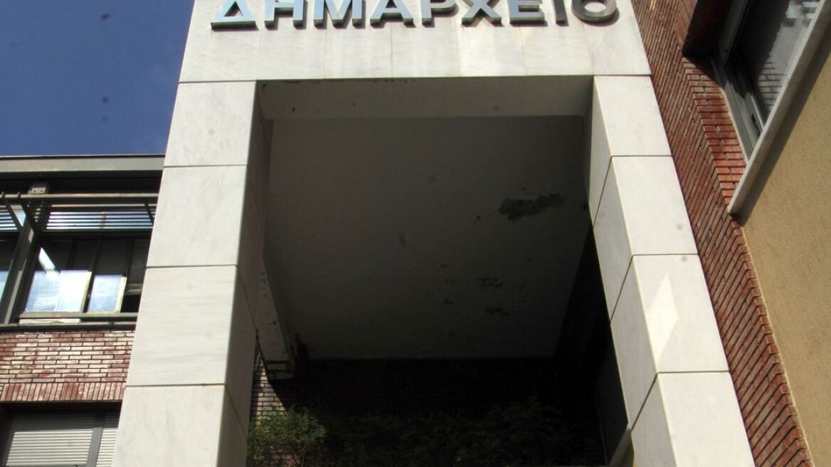 Κλειστοί οι δήμοι, ανοιχτοί οι βρεφονηπιακοί σταθμοί