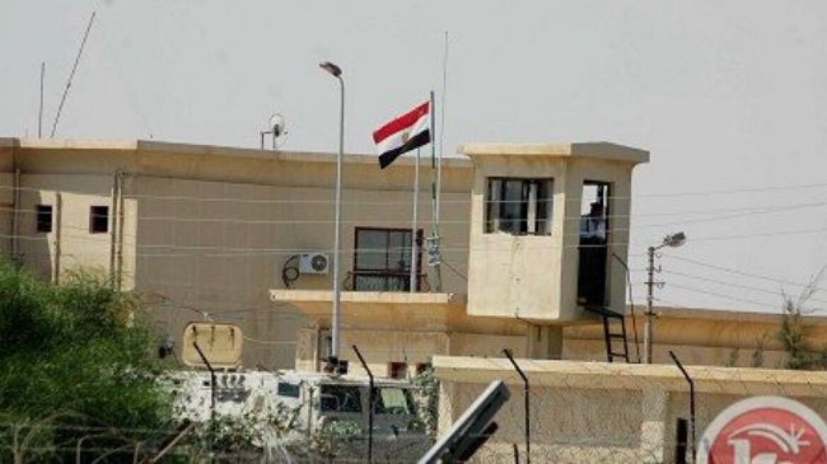 Αίγυπτος: Δύο νεκροί από επίθεση με όλμους κατά βάσης της αστυνομίας στο Σινά