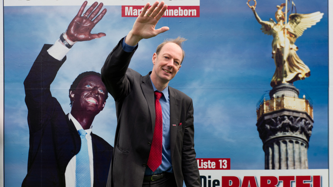 Το γερμανικό κόμμα που... ζήλεψε το «μαύρο» της ΕΡΤ και έκλεισε την Μέρκελ σε κλουβί