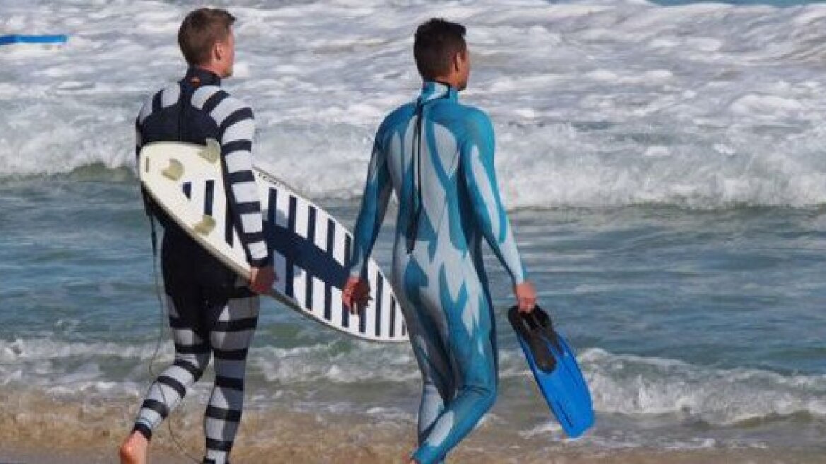 Μαγιό «αόρατα»... στους καρχαρίες 