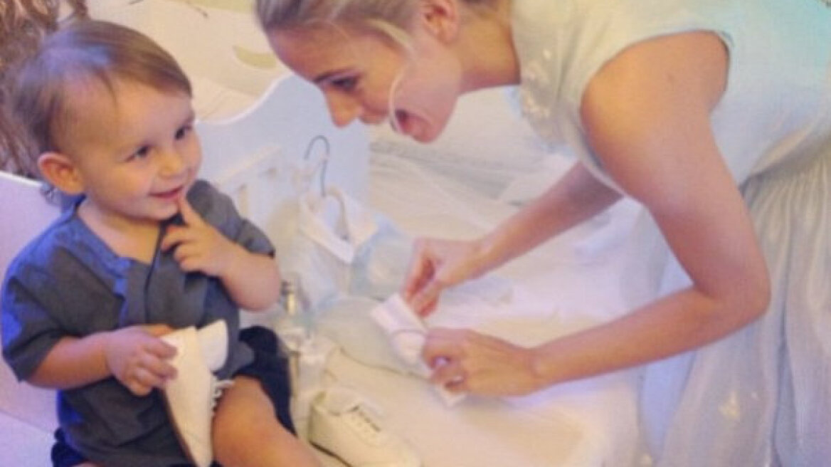 Πρώτη φορά νονά η Δούκισσα Νομικού