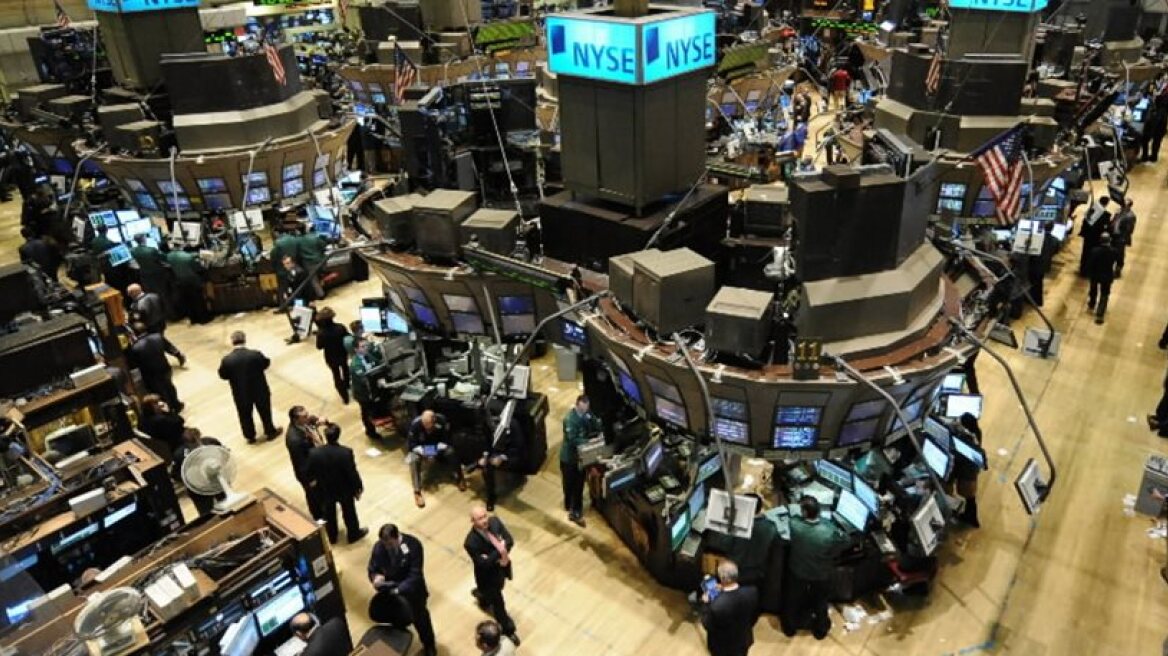 Με μεικτή εικόνα έκλεισε η Wall Street