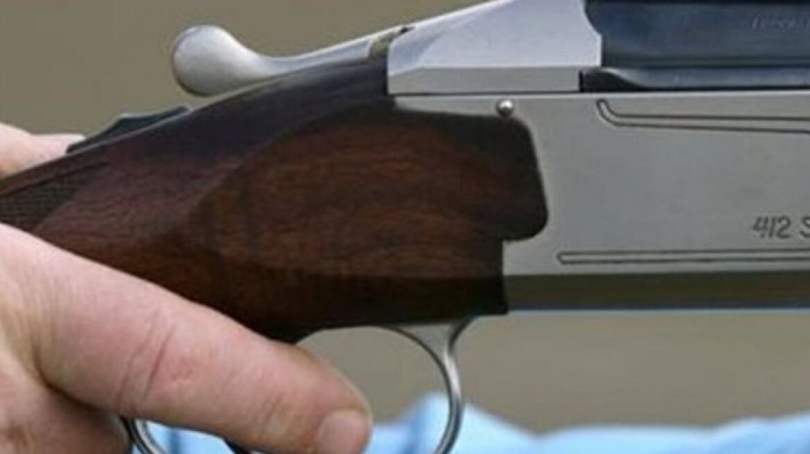 Αγρίνιο: Έγινε δολοφόνος μπροστά στα μάτια της μητέρας του!