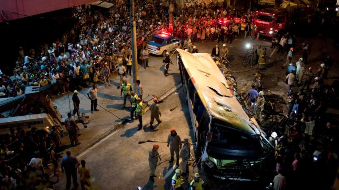 Ελλατωματική και κακοσχεδιασμένη η «φονική» γέφυρα της Βραζιλίας 