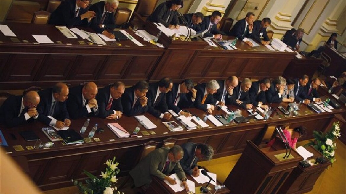 Την Τρίτη η παραίτηση της κυβέρνησης στην Τσεχία