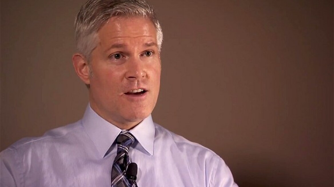 Ανακάλυψε 50 χρόνια μετά ότι δεν τον είχαν “κλέψει” στη γέννα  