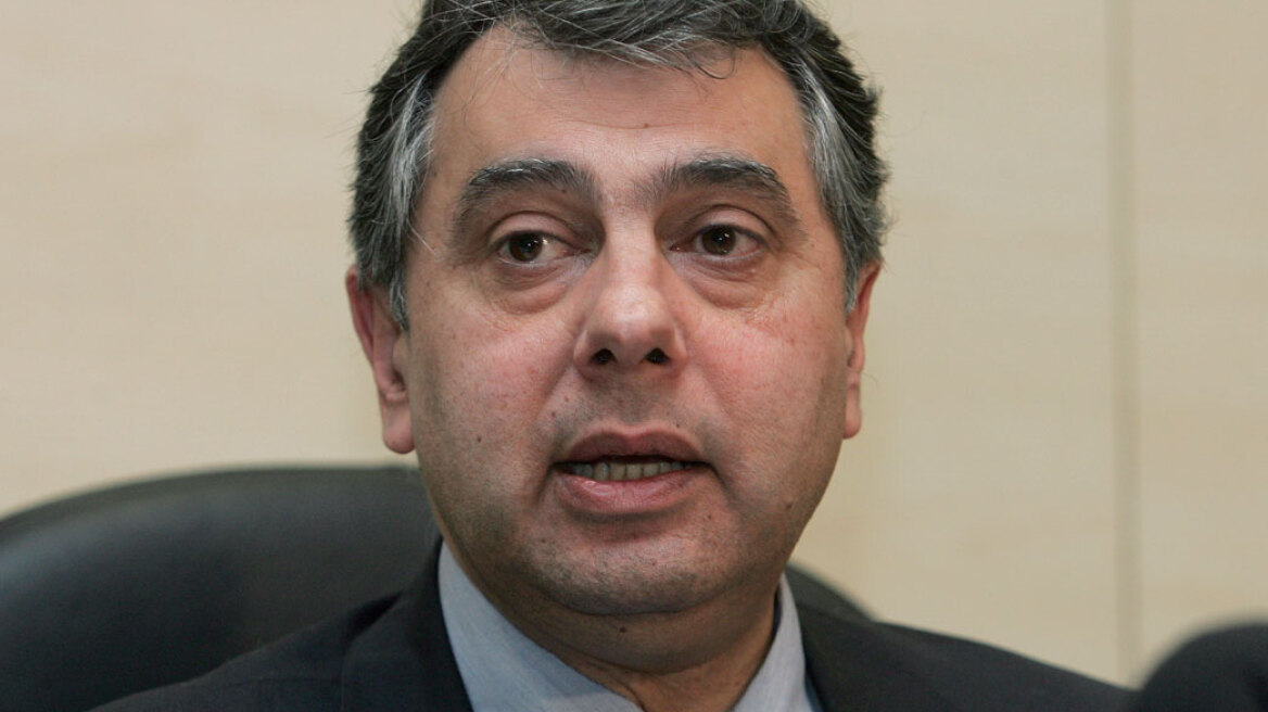 Κορκίδης: Να μειωθούν 13% οι μισθοί στο εμπόριο