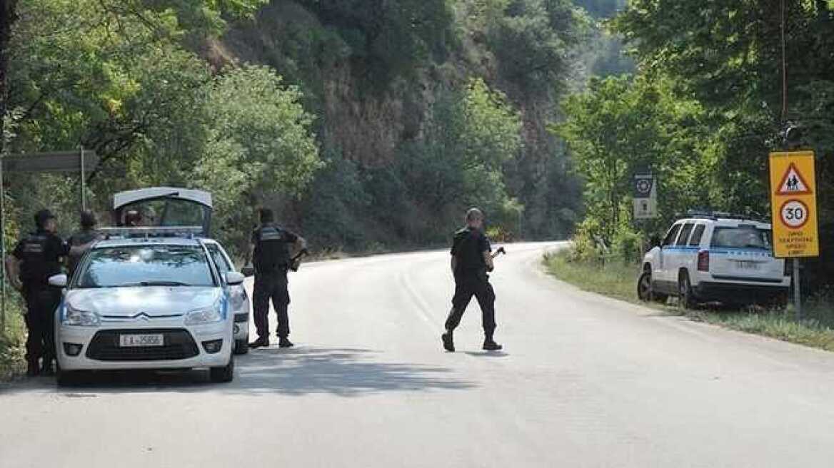 Ληστεία με καλάσνικοφ στην Εθνική Τράπεζα Βελεστίνου