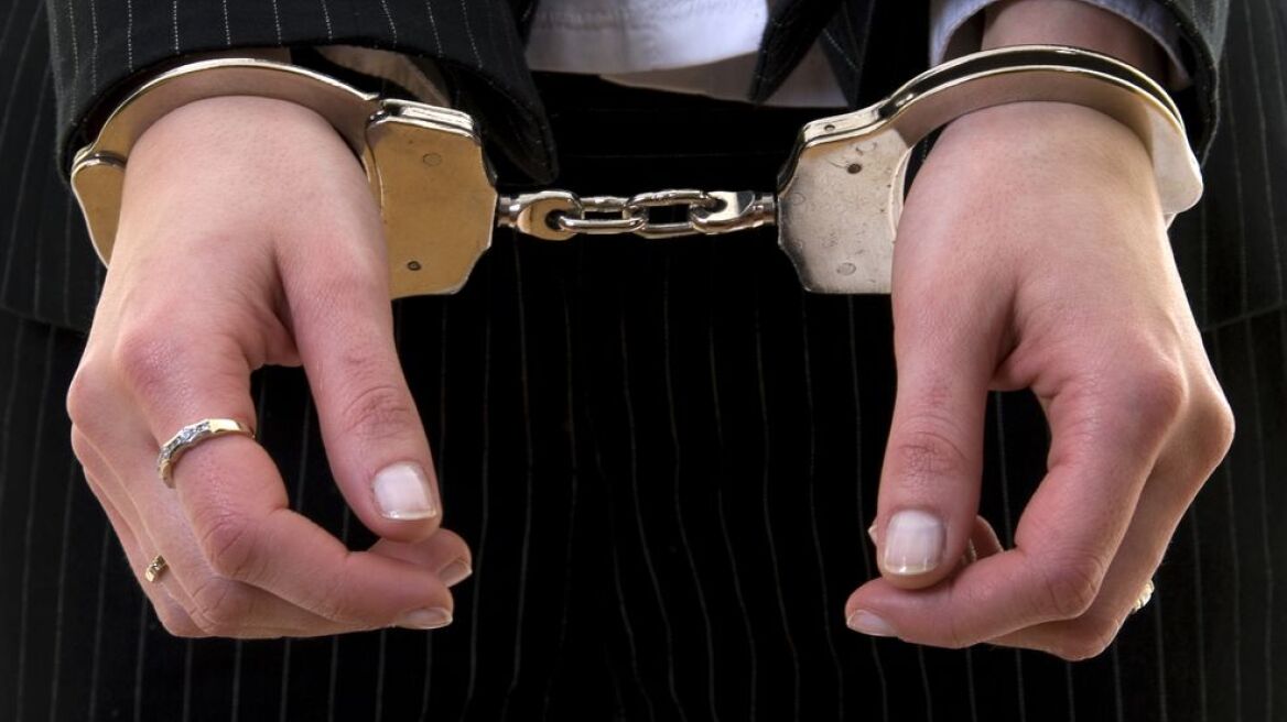 Προφυλακιστέα η οικιακή βοηθός που σκότωσε τον συνταξιούχο στην Τούμπα