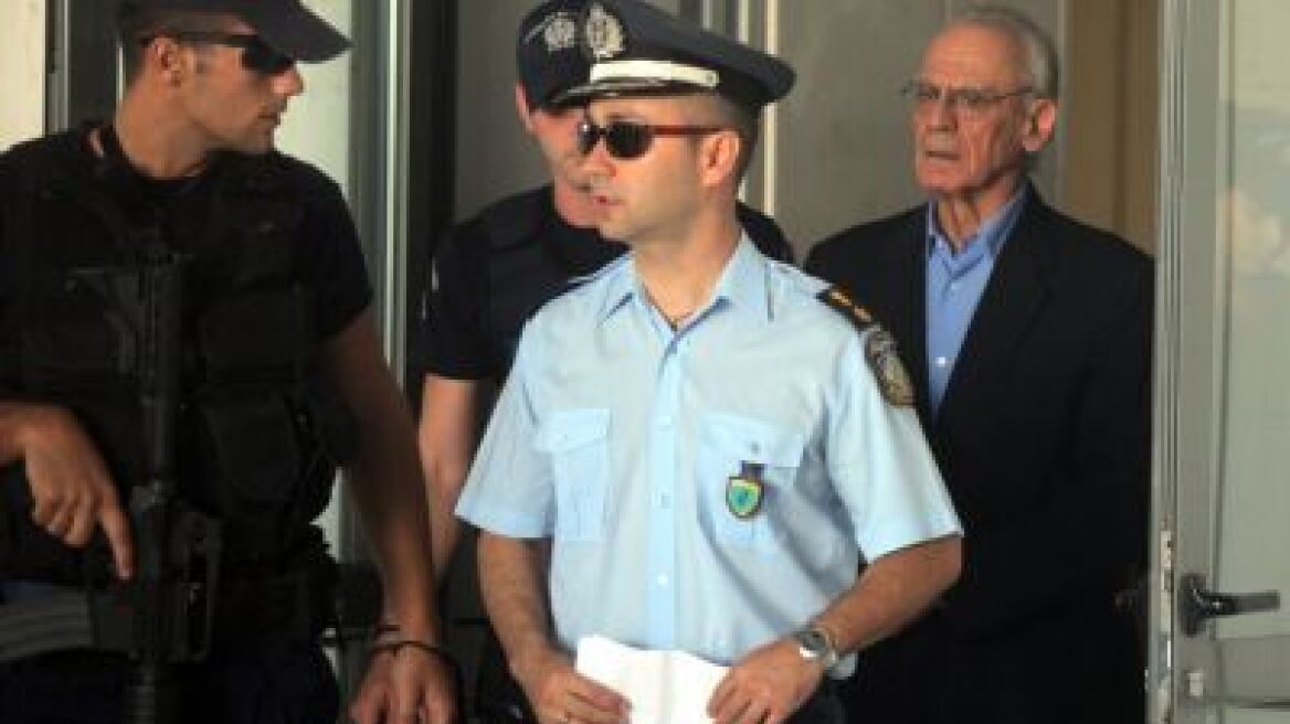 Δεν δωροδοκήθηκα, δεν έχω σχέσεις με οφσόρ ισχυρίστηκε ο Άκης