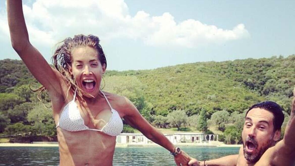 Η Αμαρυλλίς κόβει την ανάσα στην παραλία