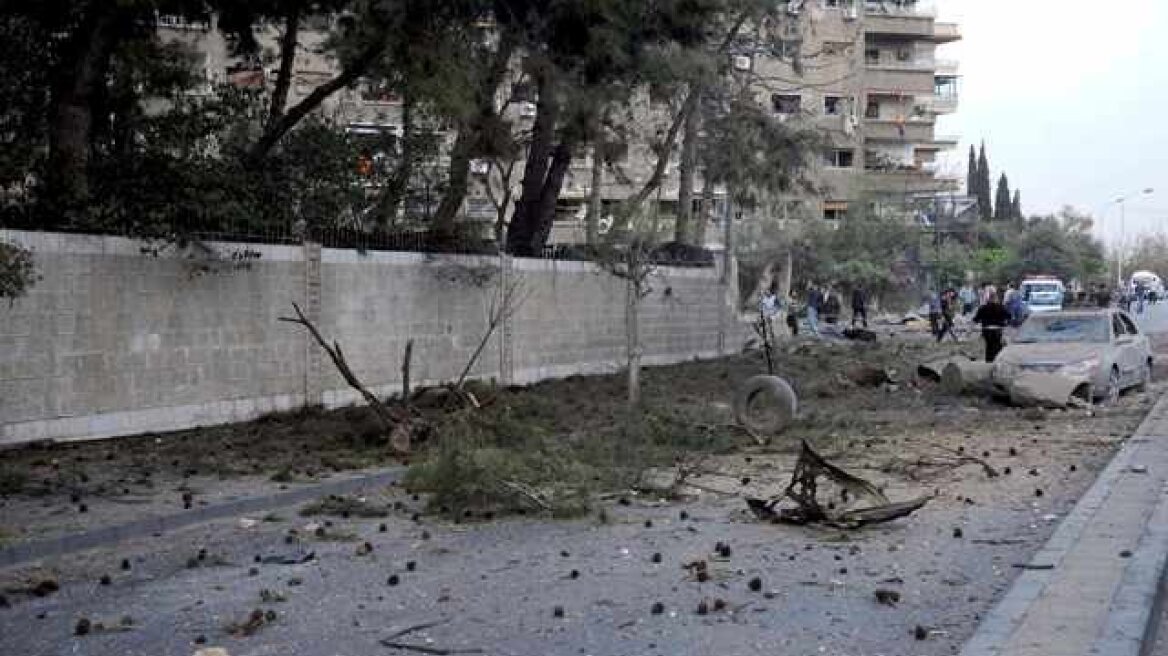 Βλήματα όλμων στην Παλιά Πόλη της Δαμασκού