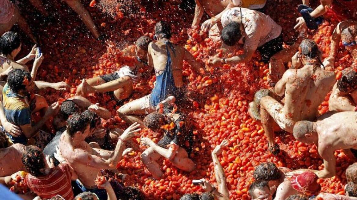 Ισπανία: Ο «πόλεμος της ντομάτας» ιδιωτικοποιείται λόγω κρίσης