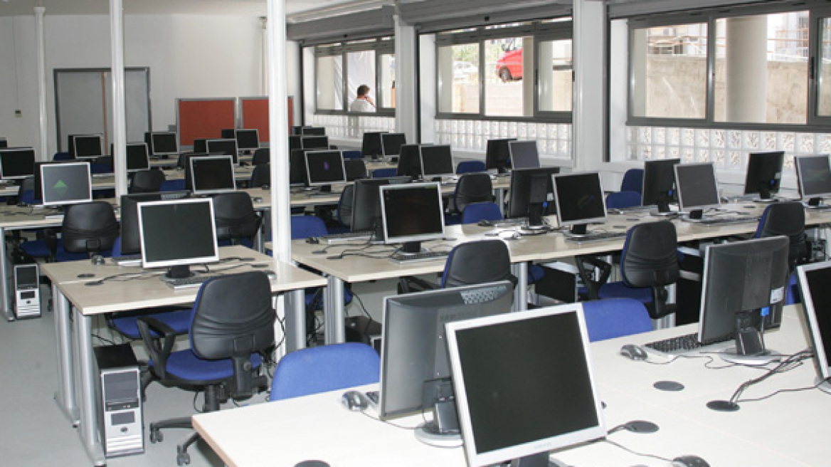 Σκέψεις να εξετάζεται στις Πανελλαδικές η Πληροφορική