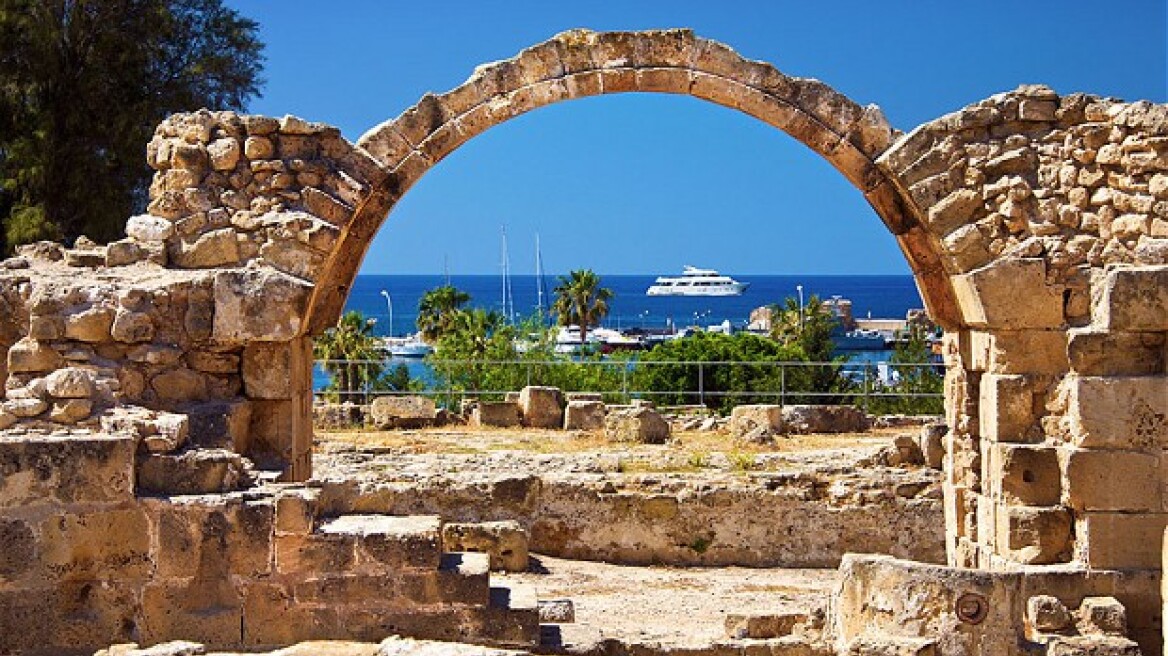 Ασφαλής η Κύπρος κατά τους Βρετανούς τουριστικούς πράκτορες