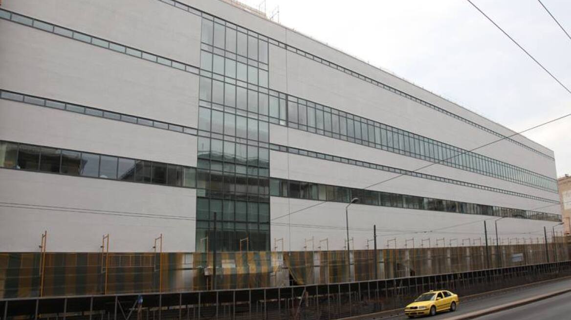 Τα αποκαλυπτήρια του ΦΙΞ στη Συγγρού! 