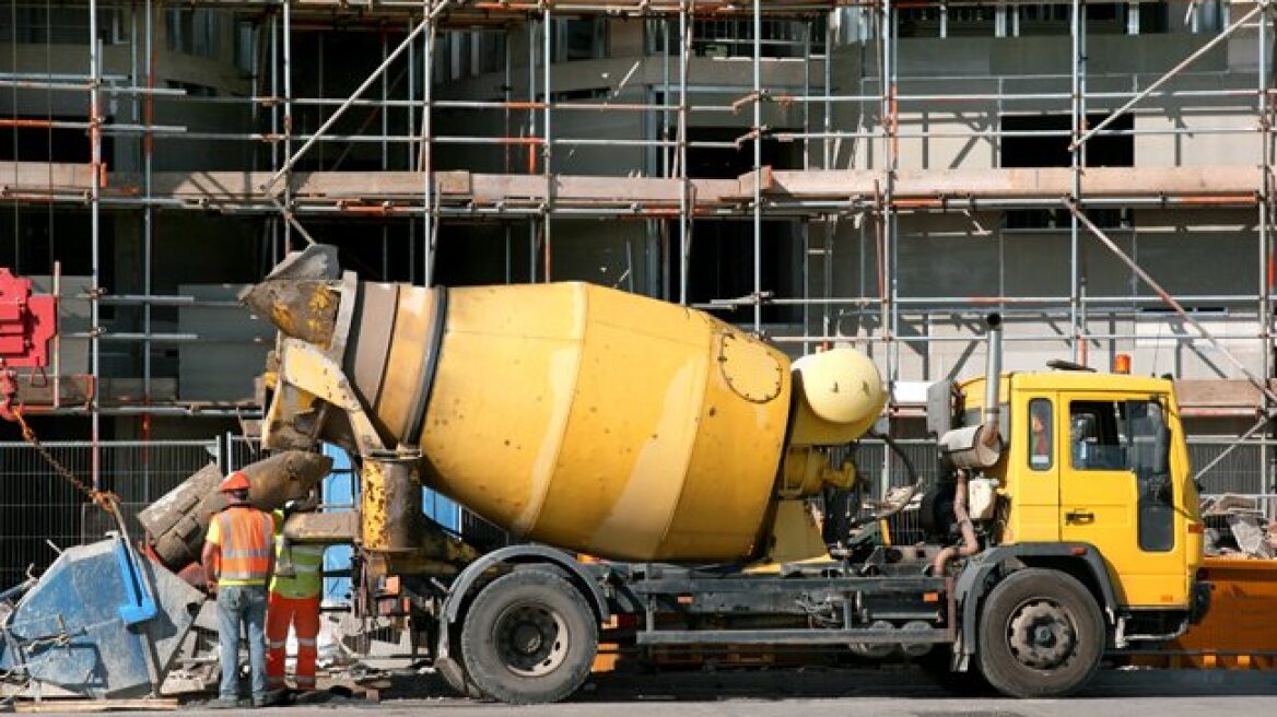 Μειώθηκαν κατά 31,7% οι οικοδομικές άδειες