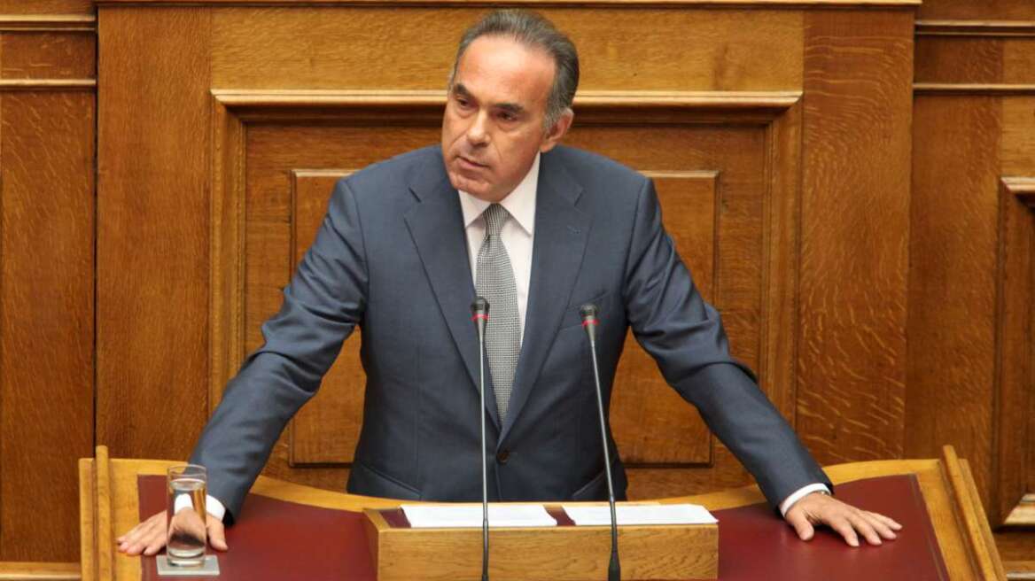 Έκκληση Αρβανιτόπουλου να ανοίξουν όλα τα σχολεία 