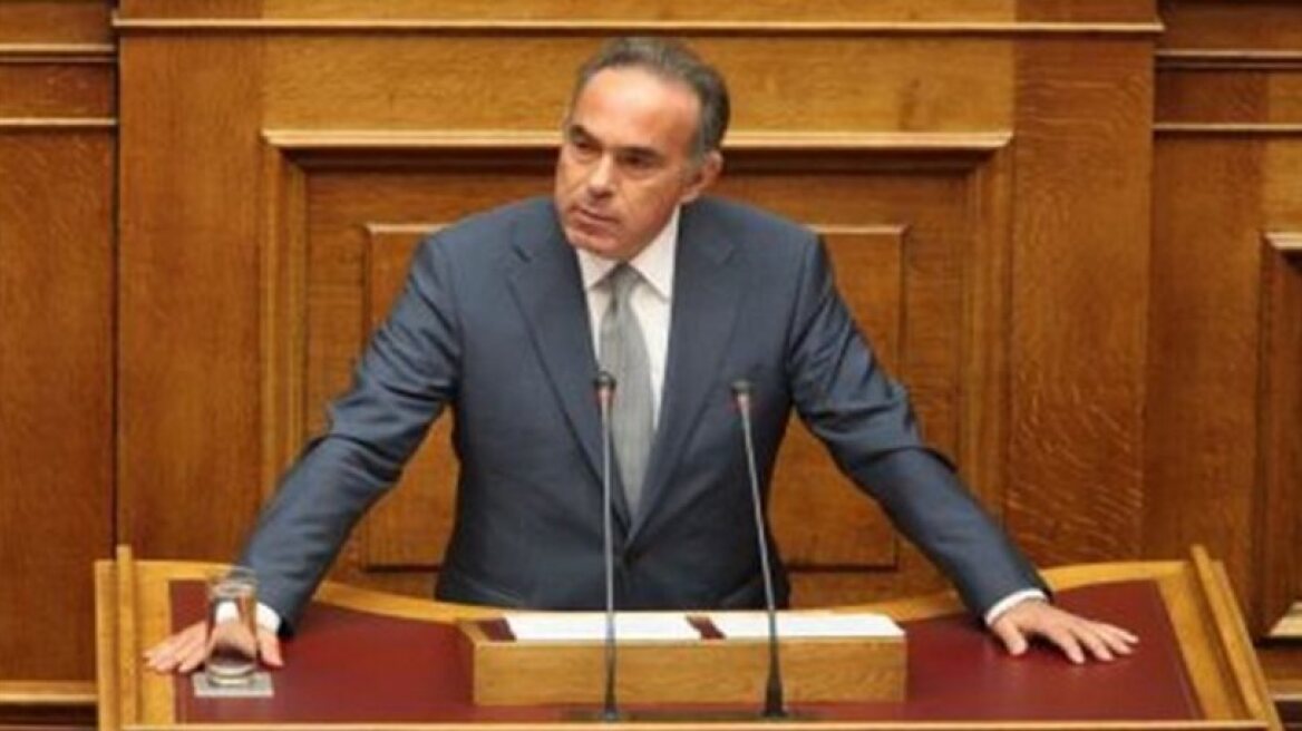 Κυβερνητική ψυχραιμία στο μέτωπο της Παιδείας 