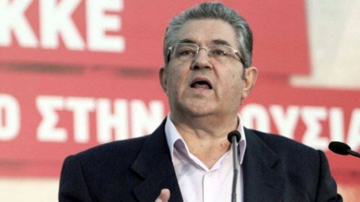 Κουτσούμπας προς μαθητές: «Ψηλά το κεφάλι»