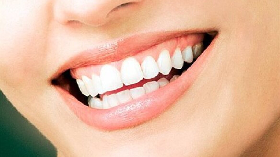 Βαρύτατες οι επιπτώσεις του καπνού στη στοματική υγεία 