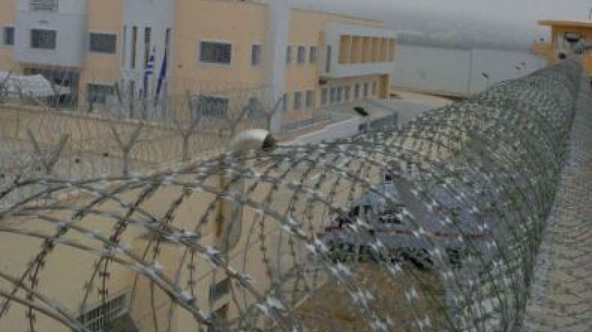 Άγρια συμπλοκή με έναν νεκρό στις φυλακές Δομοκού