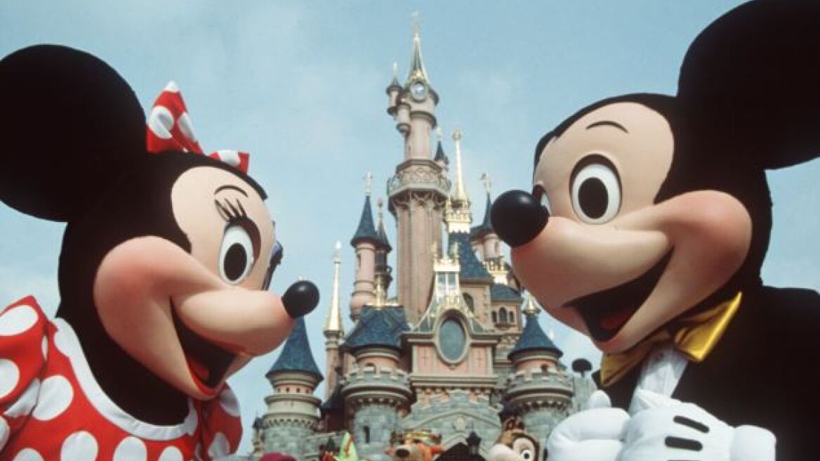 «Η Disneyland καταρρέει» καταγγέλλουν οι επισκέπτες της