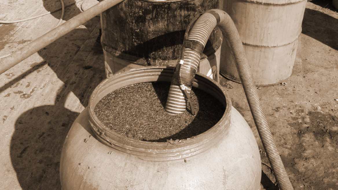 Έφτιαχνε μούστο με τρεις τόνους κλεμμένα σταφύλια!