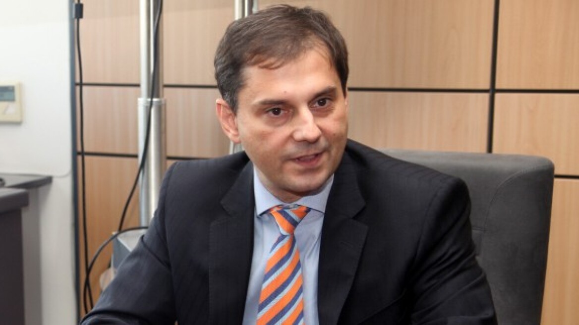 Θεοχάρης: Μην υποβάλετε από τώρα το Ε9 για τα αγροτεμάχια, γιατί πέφτει το Taxis