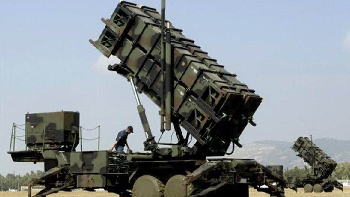 Χωρίς συμφωνία κυβέρνησης-Τρόικας για τις αμυντικές βιομηχανίες