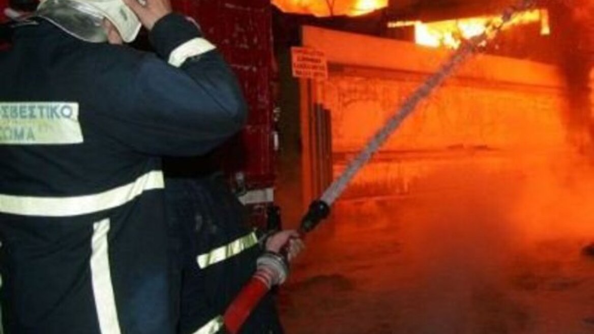 Νεκρός σε πυρκαγιά μονοκατοικίας στη Λήμνο