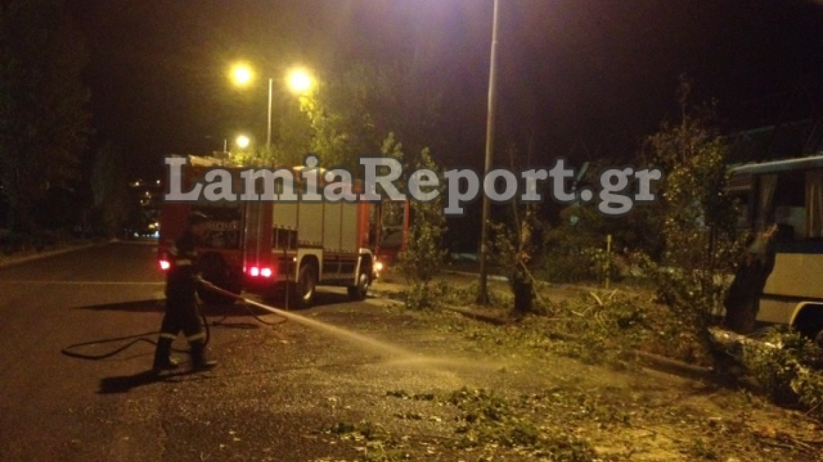 Προβλήματα από την κακοκαιρία στη Λαμία