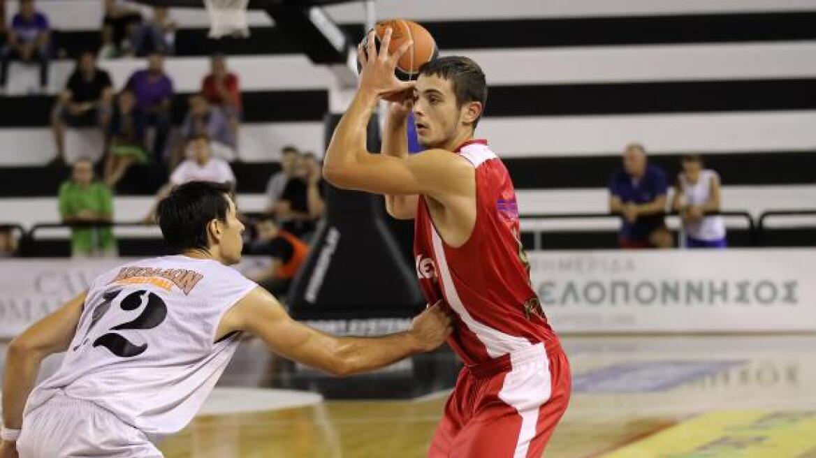 Στο νοσοκομείο με γαστρεντερίτιδα ο Γιάννης Παπαπέτρου