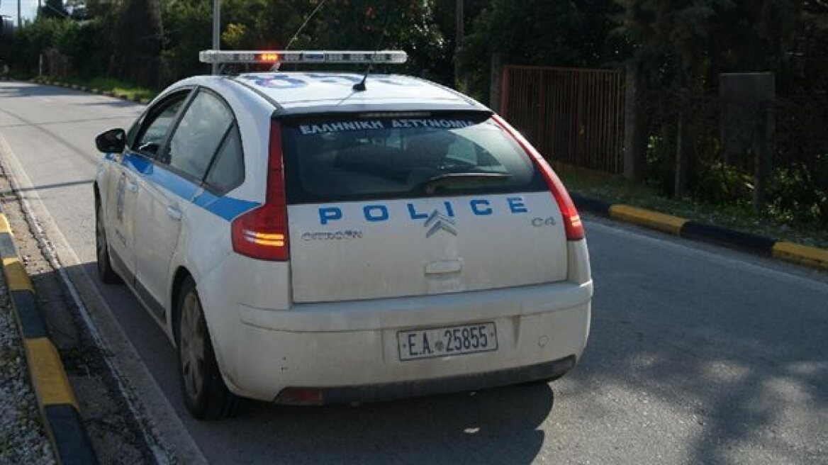 Πωλούσαν ρούχα «μαϊμού» και ψώνιζαν με πλαστά ευρώ!
