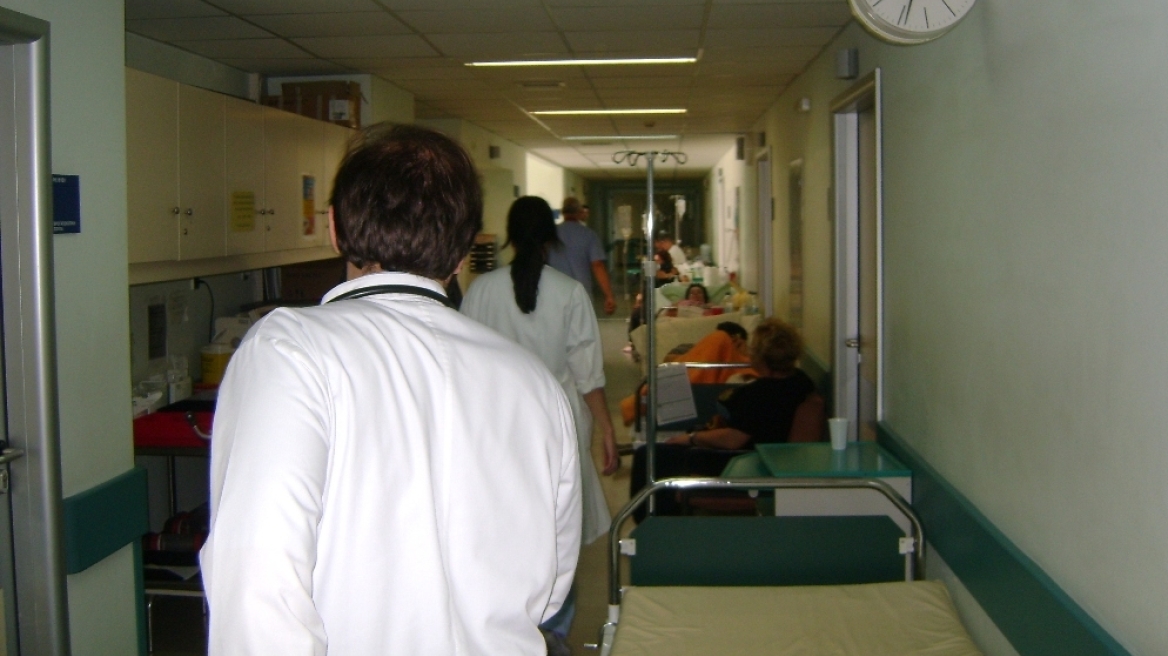 Επίσχεση εργασίας από τους ειδικευόμενους στο Αττικόν