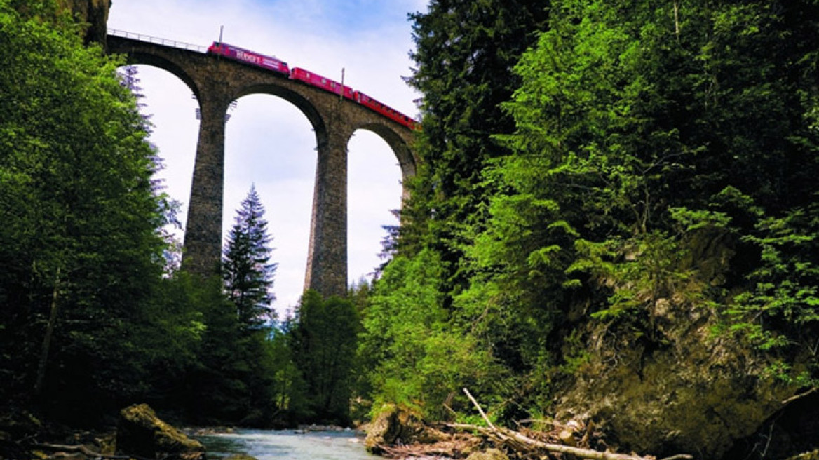 Δείτε τις πιο συνασπαστικές σιδηροδρομικές διαδρομές στον κόσμο