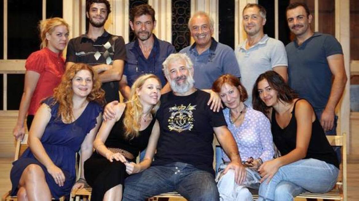 O «Φον Δημητράκης» γίνεται ο Πέτρος Φιλιππίδης