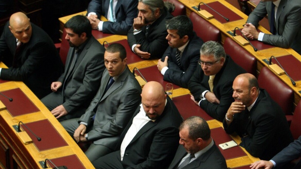 Τον δρόμο προς τη Δικαιοσύνη δείχνει στη Χρυσή Αυγή η Βουλή 