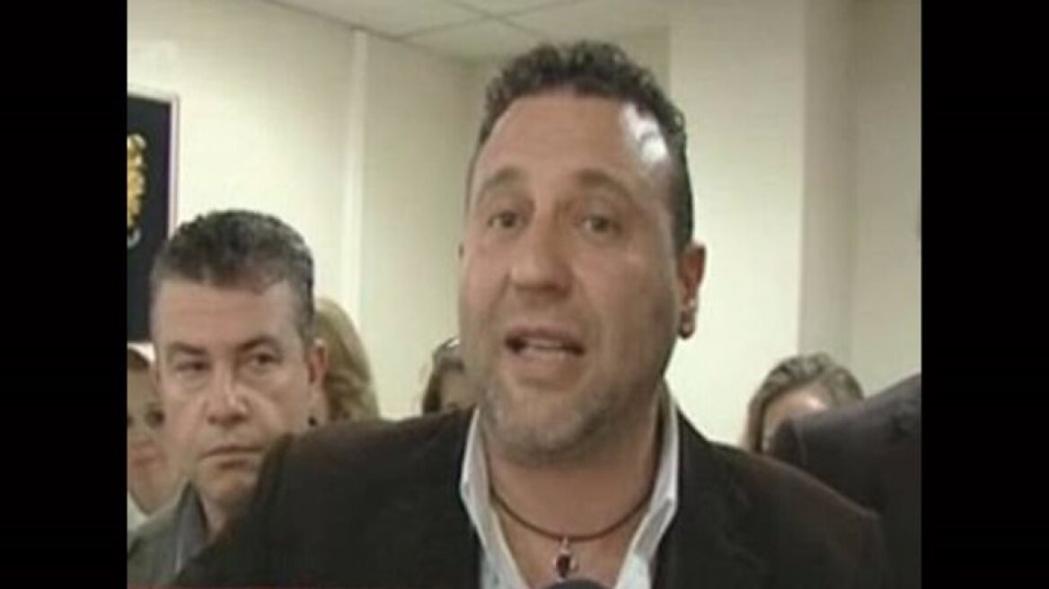 Διαβάστε τους διαλόγους του συνδικαλιστή-εκβιαστή με την διευθύντρια του «Σωτηρία»