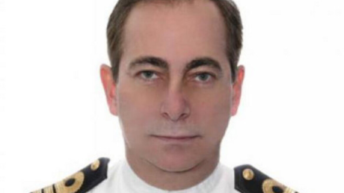 Αυτός είναι ο απόστρατος αξιωματικός του Πολεμικού Ναυτικού που μήνυσε τον Παπανδρέου 