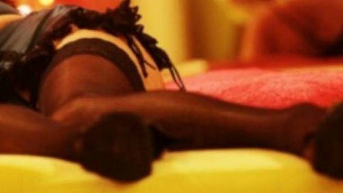 Σουβλάκια με ροζ περιεχόμενο στα Ιωάννινα!