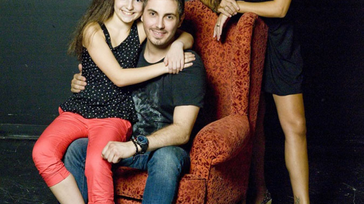 Η επίσημη φωτογράφηση του ηθοποιού… Μιχάλη Χατζηγιάννη