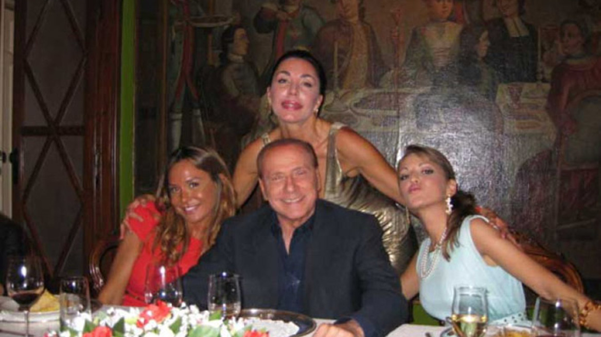 Σάλος με νέες αποκαλύψεις για τον Μπερλουσκόνι 