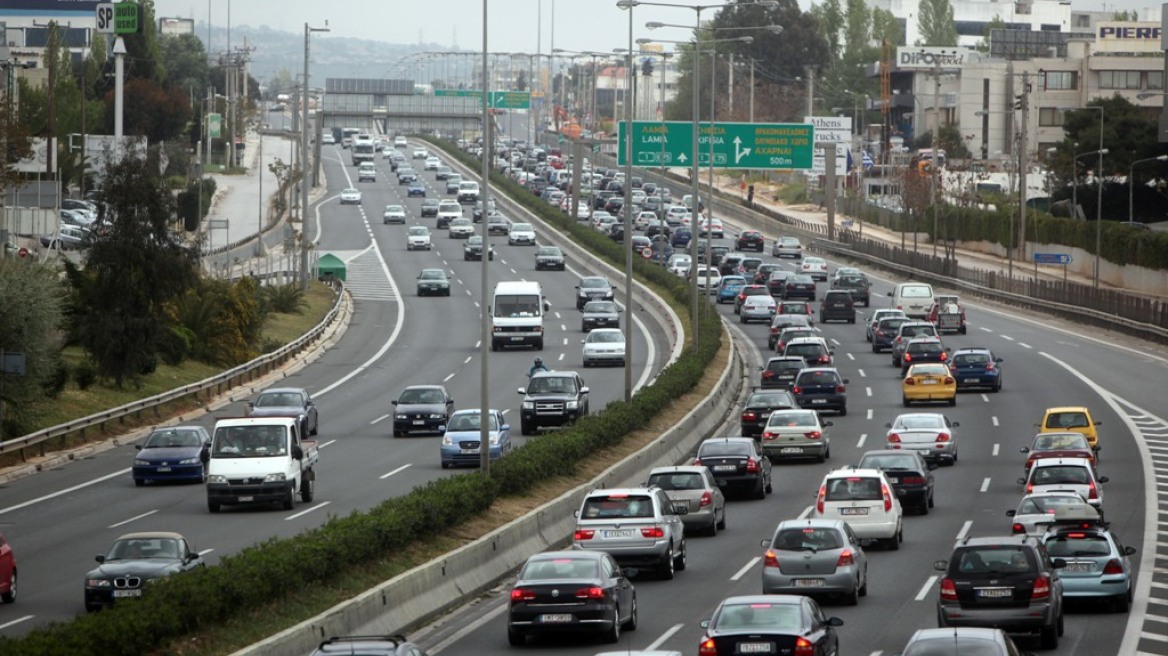 Μποτιλιάρισμα στην άνοδο της Λ. Κηφισού λόγω τροχαίων ατυχημάτων