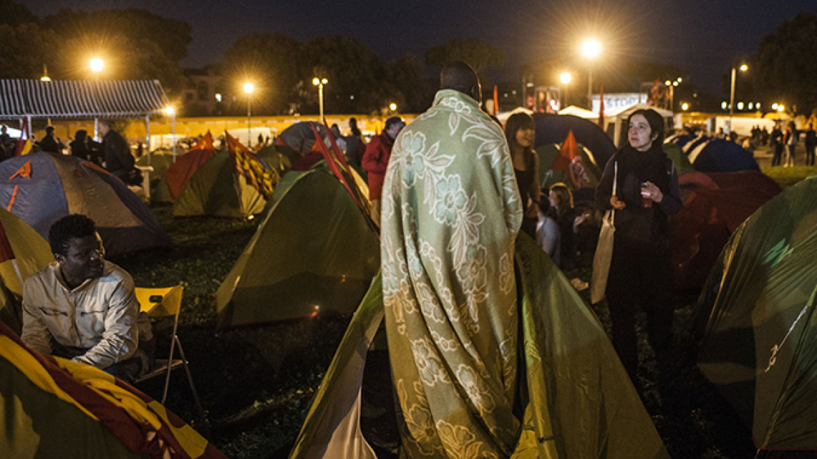 Ολονυχτία των Ιταλών κατά της λιτότητας