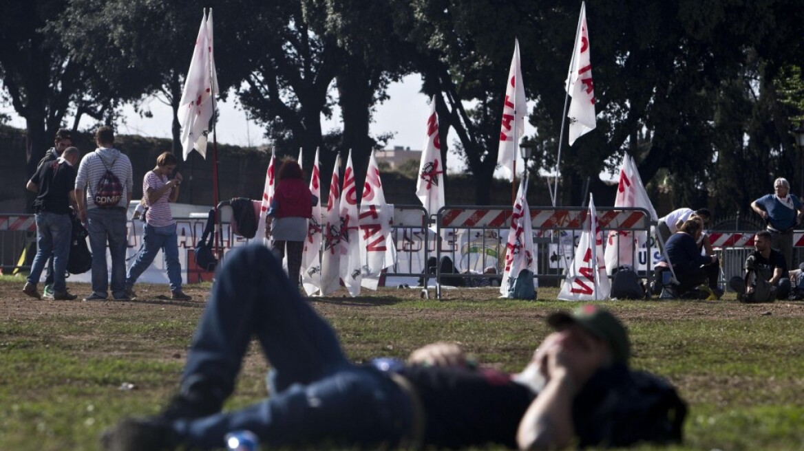 Ιταλία: «Κάμπινγκ» στο κέντρο της Ρώμης μετά τα επεισόδια