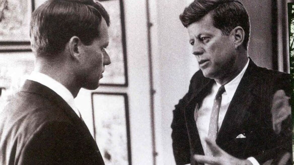 Ο Ρόμπερτ Κένεντι είχε κλέψει τον εγκέφαλο του JFK!