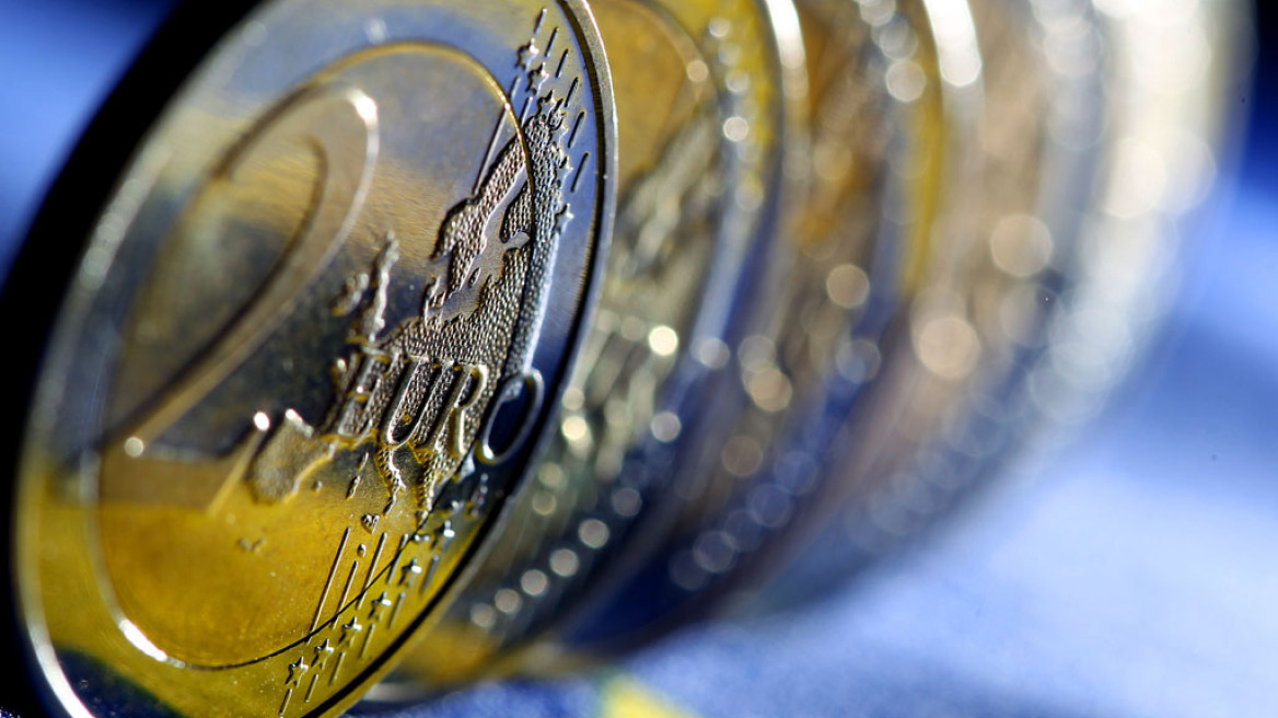 Πρωταθλήτρια χρέους η Ελλάδα στην ευρωζώνη