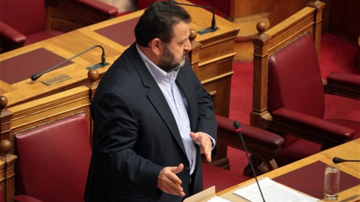 Αλλαγές στο καθεστώς απολύσεων για επιχειρήσεις που κλείνουν ετοιμάζει η κυβέρνηση