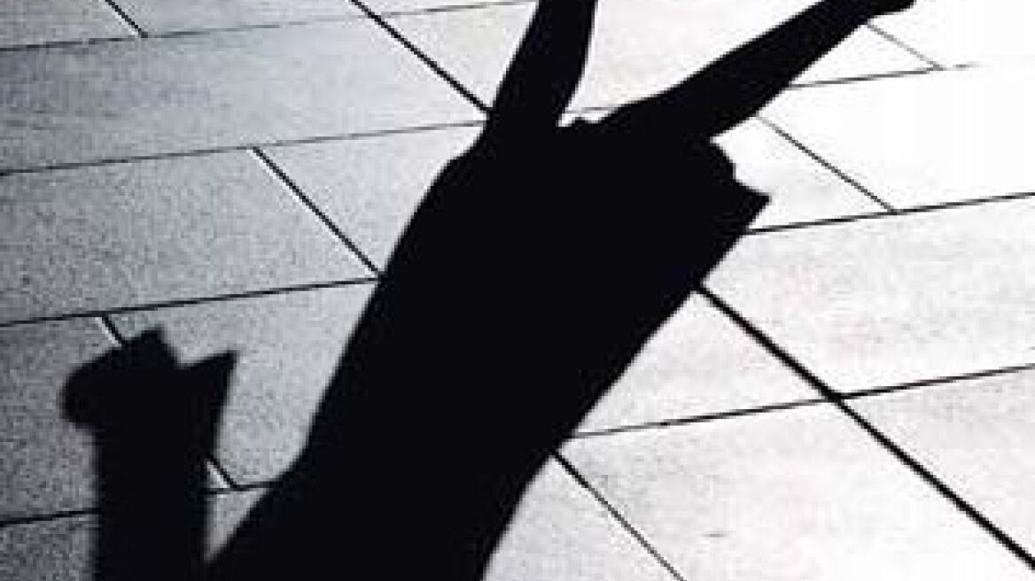 Ληστεία με «άρωμα» γυναίκας στην Κόρινθο